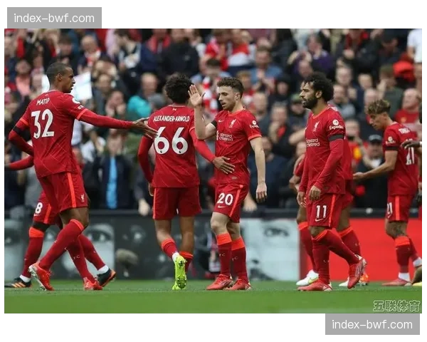 欧冠四分之一决赛首回合：利物浦客场1-1战平勒沃库森，迪亚斯破门